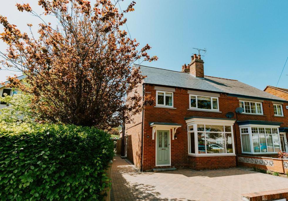 North Beach House - 3 Bedroom Fully Equipped Spacious House Perfect For Family Getaways In Bridlington Bagian luar foto